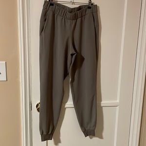 Lululemon on the fly jogger pants